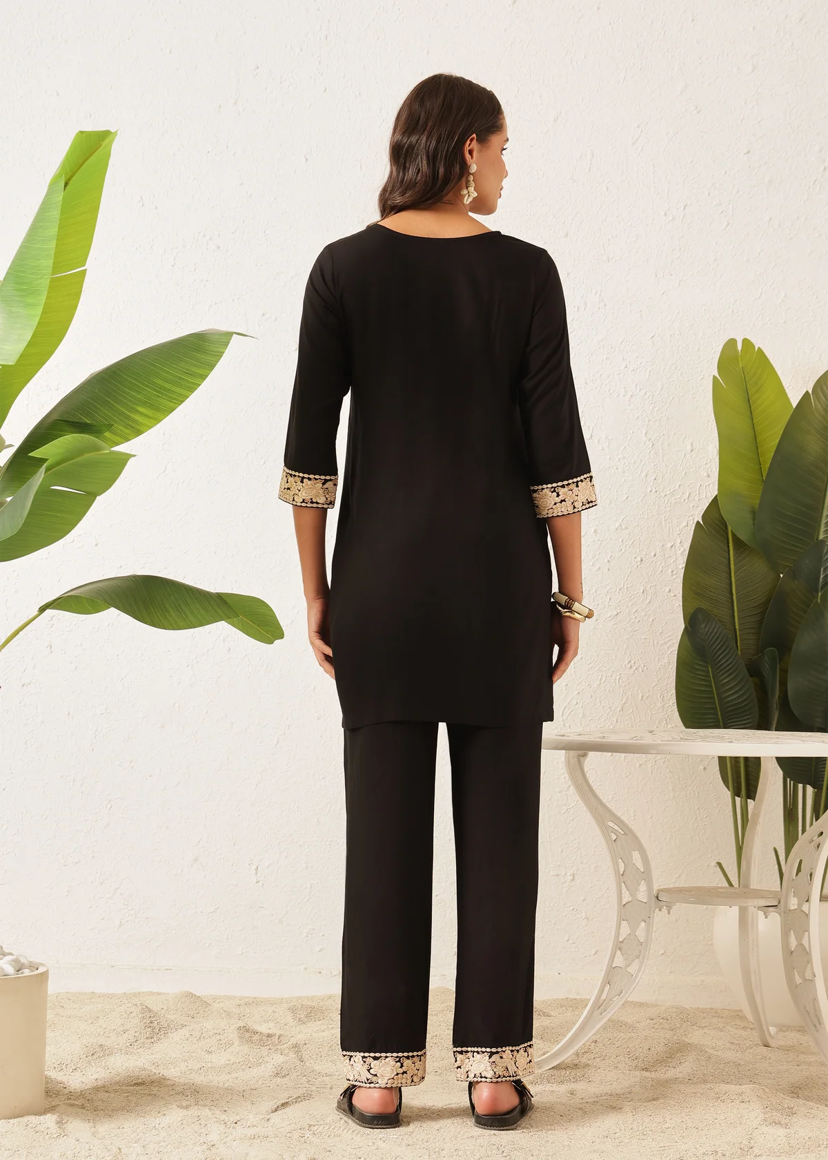 Women's Embroidered Tunic & Straight Pants Set