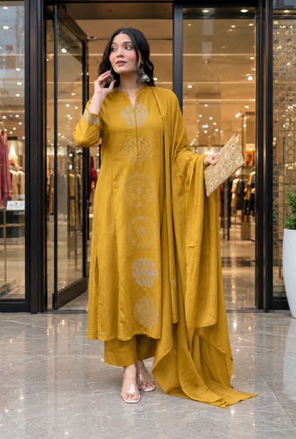 Women’s Premium Printed Kurta Pant & Dupatta Set