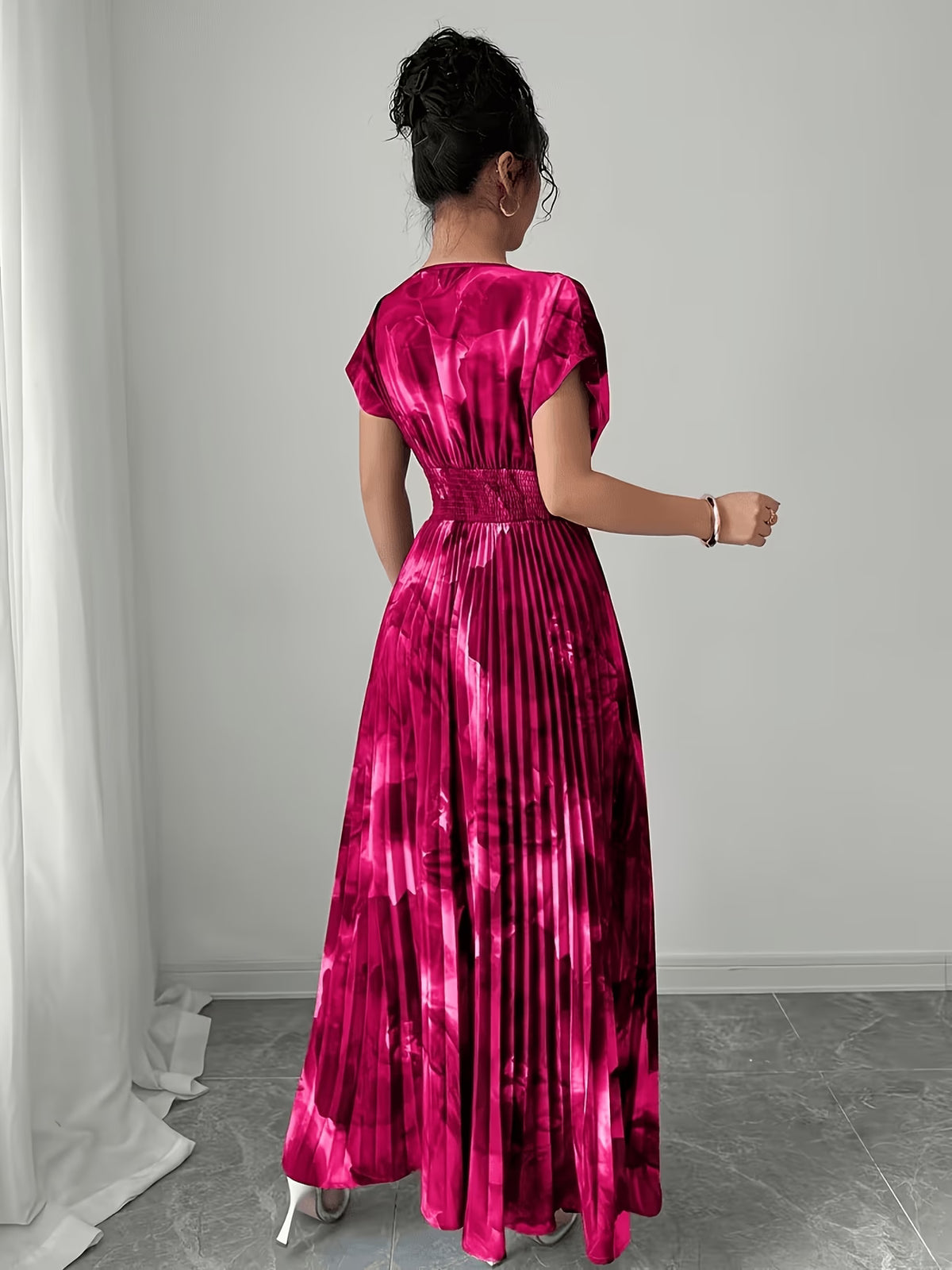 Women’s Floral Printed Pleated Maxi Dress
