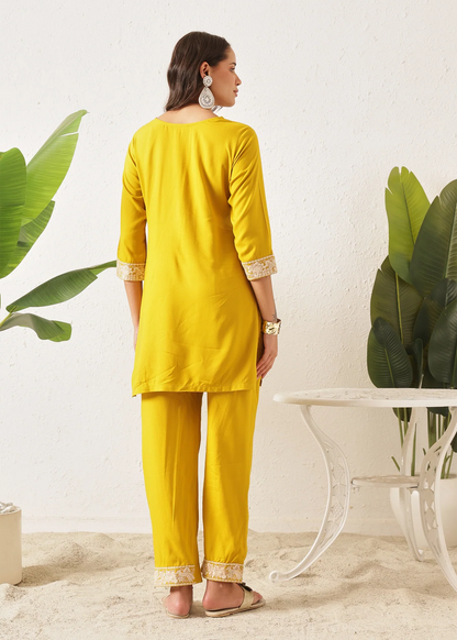 Women's Embroidered Tunic & Straight Pants Set